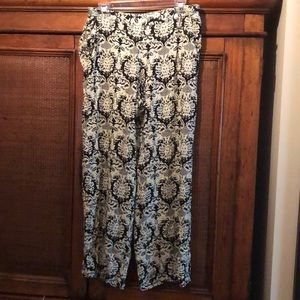 Patterned wide leg pant